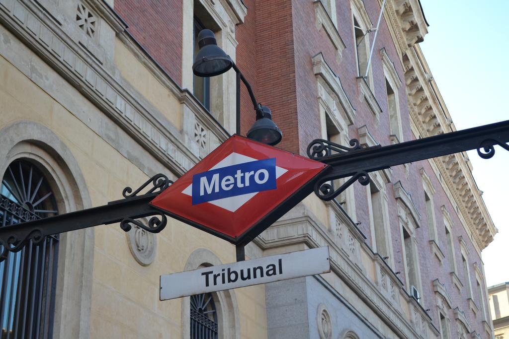 Hostal Meyra Madrid Kültér fotó