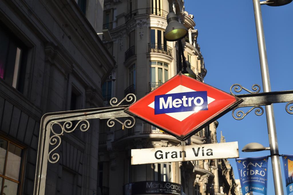 Hostal Meyra Madrid Kültér fotó