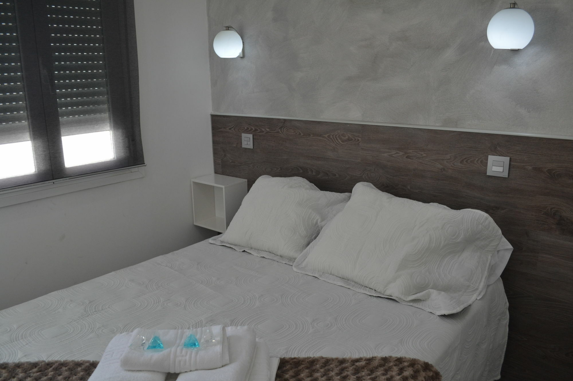 Hostal Meyra Madrid Kültér fotó